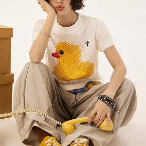 Vintage Duck Print Stylish T-Shirt
