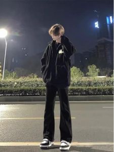 กางเกงยีนส์ทรงหลวมขาตรงสำหรับผู้ชาย ทรงหลวม สไตล์อเมริกัน กางเกงขายาวทรงเข้ารูปสีดำ ทรงหลวม ทรงเข้ารูป กางเกงขายาว