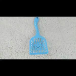 Cat Litter Scoop / Cat Litter Shovel Big Size / Random Colors
