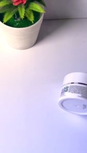 HYALURA Glowing Day Cream - Krim Siang Anti Aging Melembabkan dan Mencerahkan Kulit Wajah