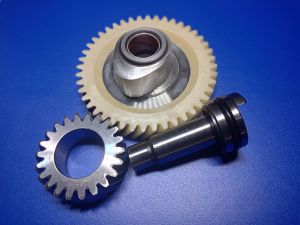 PLASTIC RACING CAMSHAFT HYBRID (SILENT TYPE)