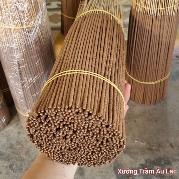 Hương trầm bó 1kg 850 cây hàng tự nhiên 100% mùi thơm ngọt xưởng trầm Âu Lạc
