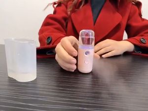 Máy xông hơi da mặt .máy xịt khoáng mini cầm tayMáy Tạo ẩm mini nano mẫu mới 2022