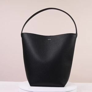 The Row Bucket Bag Soft Leather Versatile Niche High-Grade Large Capacity Commuter Tote Womens One-Shoulder Bucket Bag