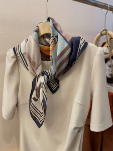 Elegant Silk Double Gauze Scarf Womens Fashionable Nine Grids Mist And Smoke Color Series Shawl Two-In-One Geometric Pattern Korean Style