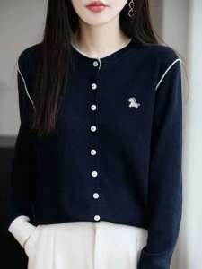 เสื้อคาร์ดิแกนถักคอปกตัดเย็บจากผ้าขนสัตว์เนื้อนุ่ม แขนยาว ทรงหลวม เสื้อสวมหัวสำหรับผู้หญิง ปักลายม้าขนาดเล็ก