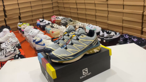 รองเท้าผ้าใบ Sa*lo*mon XT-6 สีเทา แฟชั่นใหม่ มาแรง!! นุ่มสบาย พร้อมส่งจากไทย