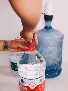 (จัดส่งที่รวดเร็ว)Automatic drinking water pump equipment gallon drinking water pump at gallon drinking water pump-manual