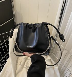 Korean Style Fashion All-Match Chain Small Bag Female New Arrival Ruched Cloud Small Square Bag 2023 Fall and Winter Niche Style Messenger Bag
