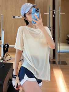 เสื้อยืดวิ่งออกกำลังกายระบายอากาศได้ดีสำหรับผู้หญิงในช่วงฤดูร้อน แขนสั้น แห้งเร็ว โยคะ เสื้อคลุมกีฬา โพลีเอสเตอร์ 95% ยางยืด 5%