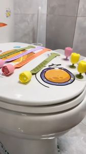 Dụng cụ nhấc nắp bồn cầu dây lật nắp bồn cầu bằng silicon tiện lợi chống bám vi khuẩn sạch sẽ