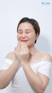 LeSKIN Milk Bath Cream - เลอสกิน ครีมอาบน้ำ สูตรน้ำนม ผิวเนียนนุ่ม ชุ่มชื้น กระชับ อ่อนโยน