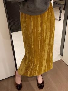 Retro Embossed Velvet Skirt Female Fall and Winter New Arrival High Waist Slim Looking Mid Length Long Length Straight Package Hip Split Skirt Female