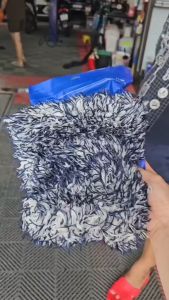 Găng Tay Rửa Xe SGCB Miếng Rửa Xe Sợi MICROFIBER Mềm Mịn Thám Hút Tốt