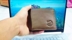 Dompet Kulit Asli: Desain Elegan & Berkualitas Tinggi