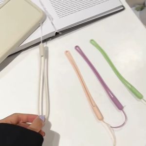 Satu Keluarga Gantungan Hp Silikon Pendek Universal C1254 Tali Gantungan Kunci Kamera Serbaguna