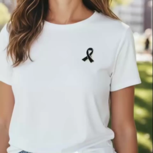 เข็มกลัดสีดำ เพื่อการแสดงความเสียใจและความระลึกถึง พร้อมส่งจากไทย