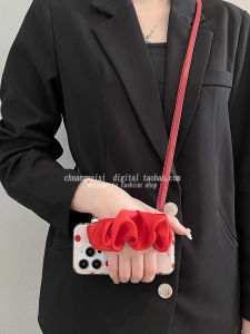 Zhige Red Polka Dot Ruched Wrist Strap for Apple 15pro Phone Case Iphone14promax Minimalist 13promax Niche Style 12pro Womens 11 Drop-Resistant Protective Case 13 Crossbody