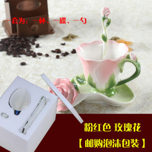 ชุดถ้วยกาแฟและจานรองเซรามิกเคลือบสีของขวัญวันเกิดงานแต่งงานโบนไชน่าสไตล์ยุโรปแก้วน่ารักสีชมพูสำหรับสาวๆ