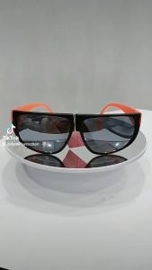 Kính thể thao tráng gương kiểu dáng thời thượng