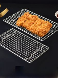 ตะแกรงบาร์บีคิวสแตนเลส 304 ตะแกรงอบเชื้อเพลิงสำหรับใช้ในธุรกิจ ตะแกรงอบพร้อมขา ตะแกรงลมแห้ง ตะแกรงก้นกระทะทอด