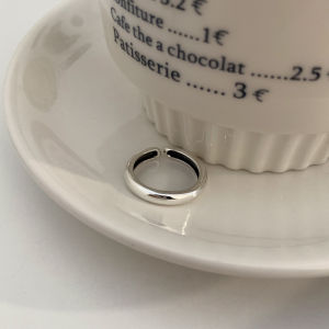 S(rr)mhyn Fashion Cross Wrapped Open Ring for Women Silver Plated Minimalist Design Alloy Material Non Celebrity Similar Style