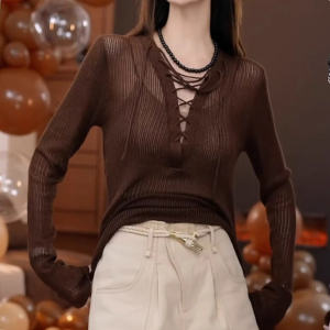 Trendy First-Line Brand Discount Leak-Picking French Irregular Design Knitwear Female Slimming Long Sleeve Top