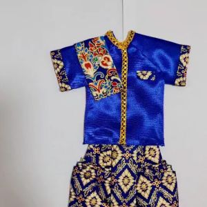 ชุดกูมารทอง รุ่นชายเล็ก 4 นิ้ว ซึ่งสามารถใช้สำหรับวางถวายแก้บน ถวายบูชา กูมารทอง พระพิฆเนศ และเจ้าที่เจ้าทาง เทพต่างๆ