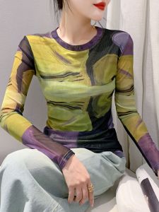 Thanh Lịch Họa Tiết In Lưới Tay Áo Áo Nữ Áo Thun Dài Tay Phong Cách Đường Phố Lớp Đế Thon Gọn Áo Sơ Mi Cơ Bản Mùa Xuân Bộ Sưu Tập