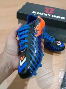 Paket Komplit Sepatu Bola Anak Usia 6-10 Tahun: KIDZTUBS Sepatu Bola Anak Tas Skin Deker Kaos Kaki Size 28-37 KDZ1445010625