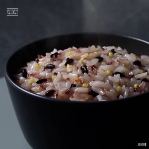 [CJ Cheiljedang Hatban] Sticky Multi Grain Rice 210g x 36ea | Just like freshly cooked rice | Microwavable | Expiry: January 2026 or later