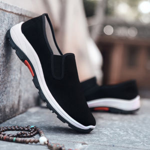 Mens Fashionable Casual Shoes Waterproof Non-Slip Travel Sports Shoes Breathable Leather Mens Footwear New Model Slip-On