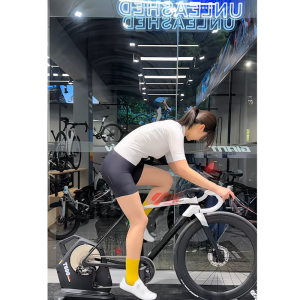 Slimming High-Waist Yoga Pants Womens Five-Quarter Length Sporty Base Layer Leggings Anti-Light Running Fitness Trousers