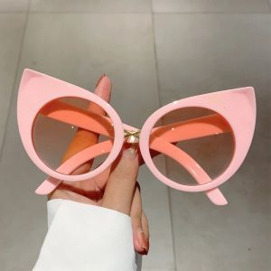 KAMMPT Oversized Cat Eye Women Sunglasses 2023 New Cute Cat Ear Rim Gradient Shades Trendy Vintage Brand Design UV400 Eyewear