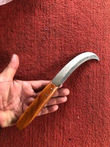 ตัดกล้วย ให้เป็นหวี ทำจากเหล็กชุบแข็งพิเศษ