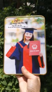 Tranh in tranh theo yêu cầu lấy hình từ hình chụp điện thoại thiết bị chụp hình kích thước tranh treo tường chất liệu in gỗ tráng gương làm kỷ niệm quà tặng 01