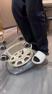 สตูลเล็ก มีล้อ เก้าอี้มินิมอล สตูลโซฟา มีล้อ สตูลเตี้ย ที่นั่งมีล้อ มีที่พิงหลังที่พนักพิง