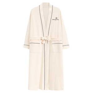 Áo choàng ngủ nữ MiiOW Cat Person vải cotton dài tay.