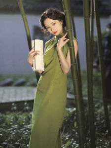 Jasmine Spring and Summer Small Sleeve with Half Cardigan Mid Length Long Length Retro Daily Pure Color Ramie Cotton Cheongsam Listening Bamboo