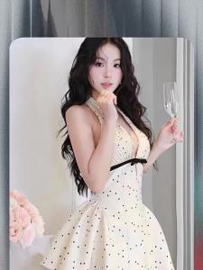 Sensuous and Slimming Neck-Hanging Backless Dress