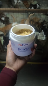 VitaFeline PowerBarf Raw Meal Booster powder kibble topper protein for cat appetite booster weight fat