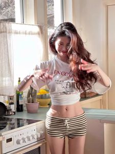 Hot Pants Striped Low Waist Super Short Shorts Women Summer 2025 New Outwear Tight Fit Casual Sports Shorts Korean Style