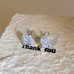 Elegant Small Zircon Heart Ear Cuffs Fashionable French Style Minimalist High-End Earrings for Women Copper Material Jewelry