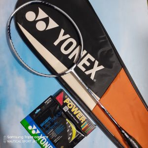 RAKET YONEX VOLTRIC 100 /200 LIGTH 5UG5 ORIGINAL RAKET BADMINTON