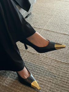 รองเท้าส้นสูงหนังทาสีสีดำ หัวโลหะ ทรงสี่เหลี่ยมเล็ก สำหรับผู้หญิง รองเท้าส้นเดี่ยวเซ็กซี่ รองเท้าส้นสูง 9 ซม. ฤดูใบไม้ร่วง 2024