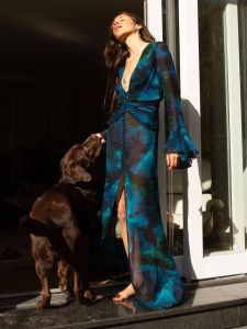 ชุดเดรสยาวคลุมเข่าลายดอกไม้สีฟ้าเซ็กซี่ ชุดว่ายน้ำ ชุดคลุมชายหาด ชุดราตรี ชุดเดรสยาว ชุดเดรสยาวคลุมเข่า ชุดเดรสยาวคลุมเข่า