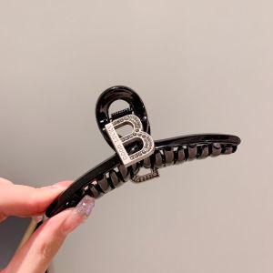 High-End South Korea Dongdaemun เพชรตัวอักษรคลิป Hairpin Stylish Shark คลิปอุปกรณ์เสริมผมสําหรับแฟชั่นอินเทรนด์