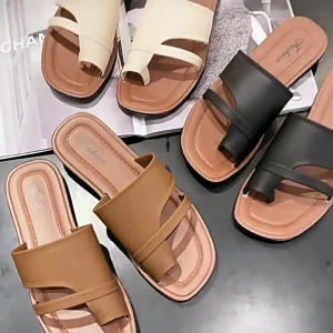 รองเท้าแตะแฟชั่นผู้หญิง รองเท้าสวมนิ้วโป้ง แบบเรียบ/แบบแต่งเพชร เรียบ หรู พื้นนิ่ม ทรงสวย รองเท้าลำลอง ใส่สบาย ไม่กัดเท้า