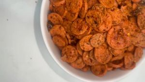 Keripik Sosis Pedas 800gr Camilan Kripik Food Snacks