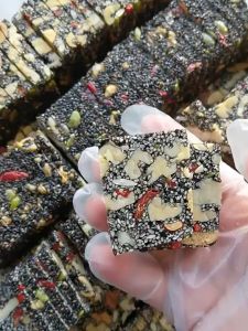 WooNut Healthy Nutty Delights: Handmade Low-Sugar Snacks with High Calcium Content Black Sesame Walnut and Peanut